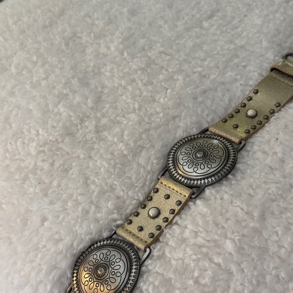 Gold and Silver Western Style Belt - Picture 4 of 4